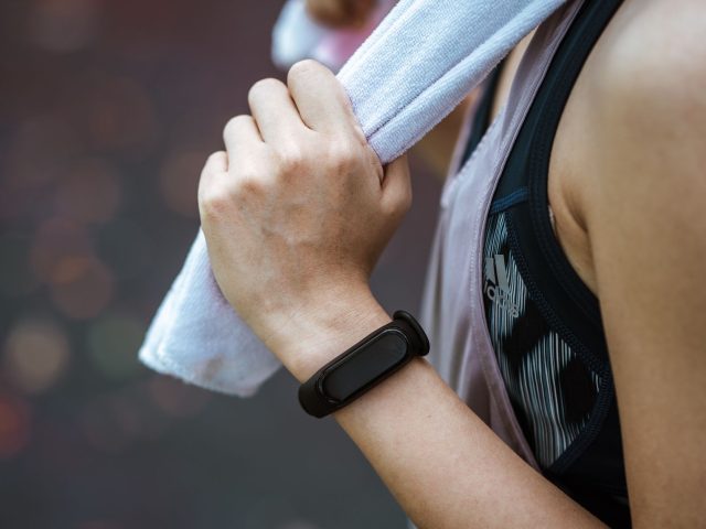 Les meilleurs dispositifs de suivi de fitness pour optimiser votre entraînement à Genève
