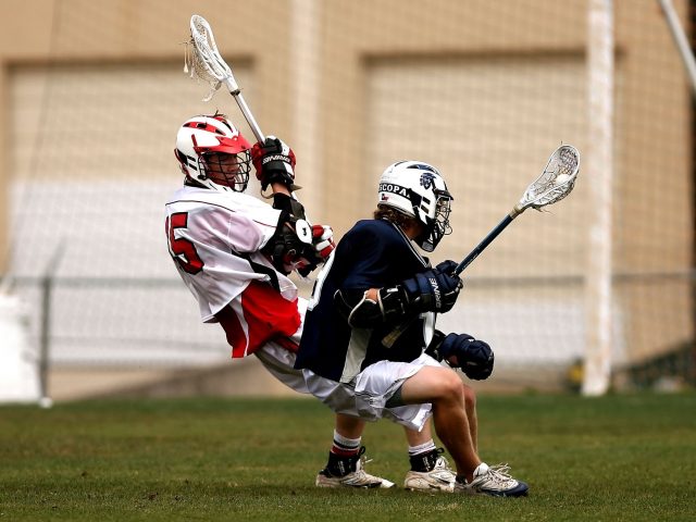 Le lacrosse : pourquoi ce sport méconnu pourrait révolutionner votre fitness ?